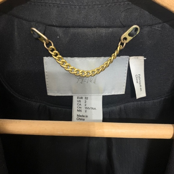 Black H&M Blazer - Picture 2 of 2